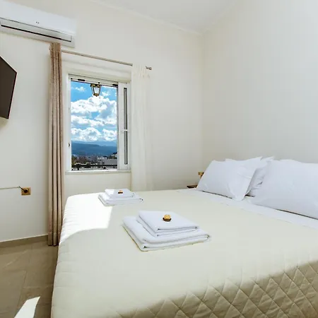 Apartamento Porfyra 2 *