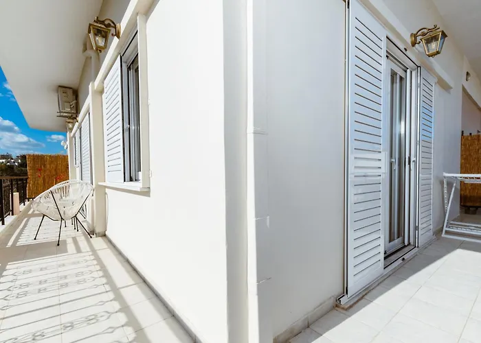 Appartement Porfyra 2 *